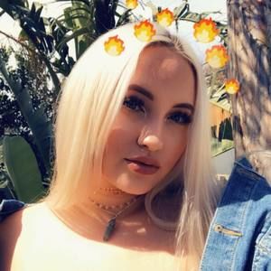 Meet your Posher, Kaitlyn